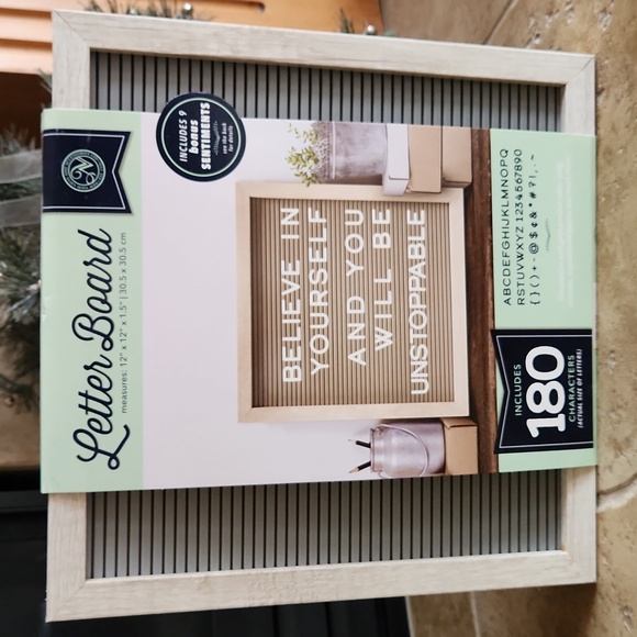 new view gifts & accessories Other - NWT in box cute letter board